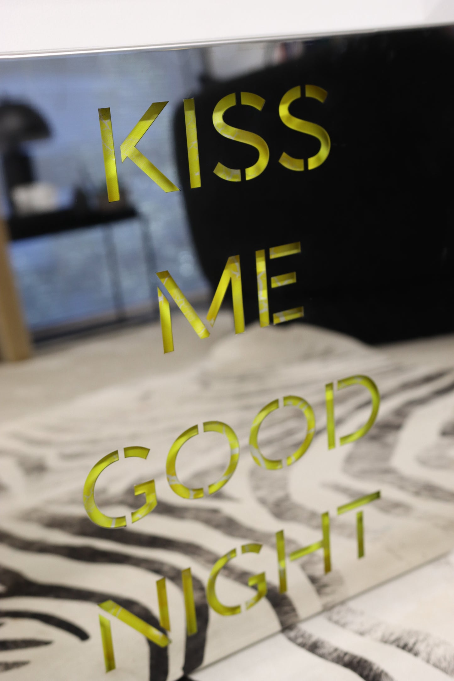 KISS ME GOODNIGHT